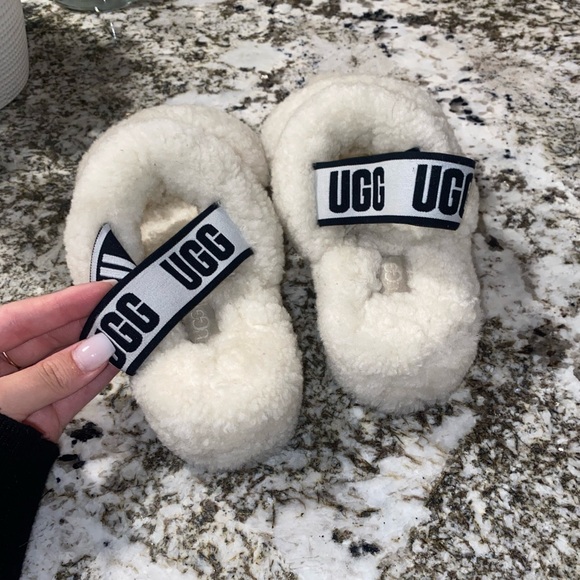 UGG Slides - Picture 3 of 8